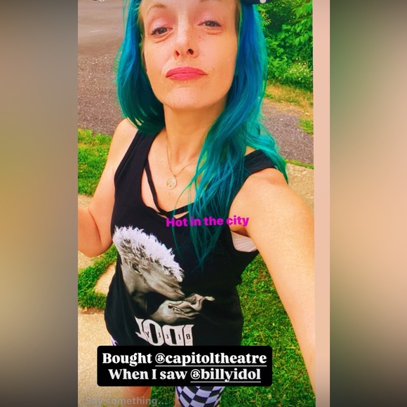 A WIDE VARIETY OF STYLES & SIZES FOR THE WHOLE FAMILY~BARGAINS EVERYWHERE! - Picture 6 of 15